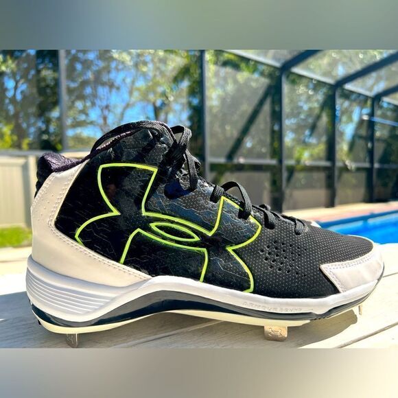 Under Armour Men's Yard MT Baseball Cleats Size 8